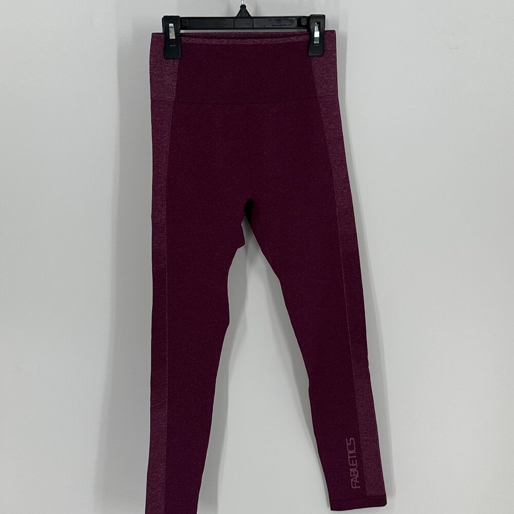 Women's Fabletics Seamless Ultra High Waisted Stripe 7/8 Legging M